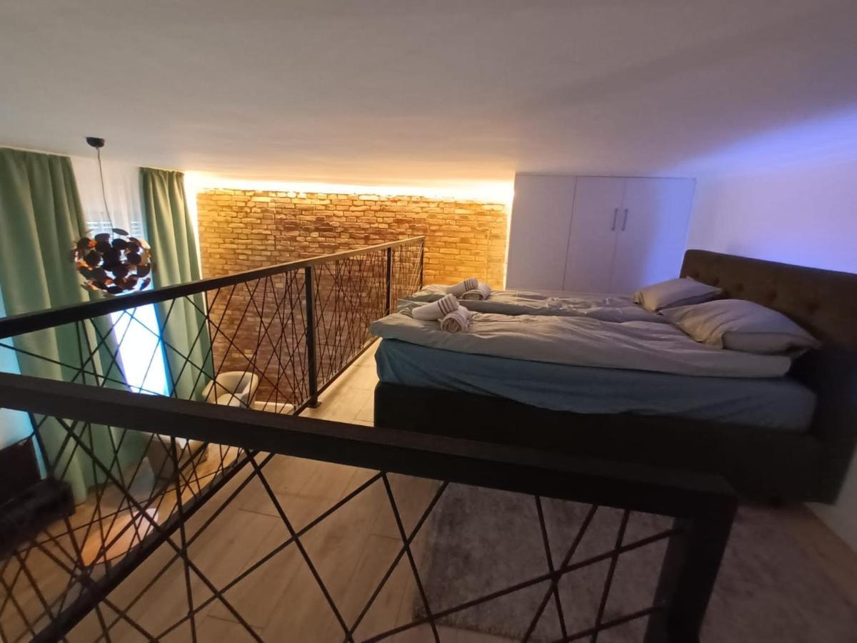 Duna River Shining Apartments บูดาเปสต์ ภายนอก รูปภาพ